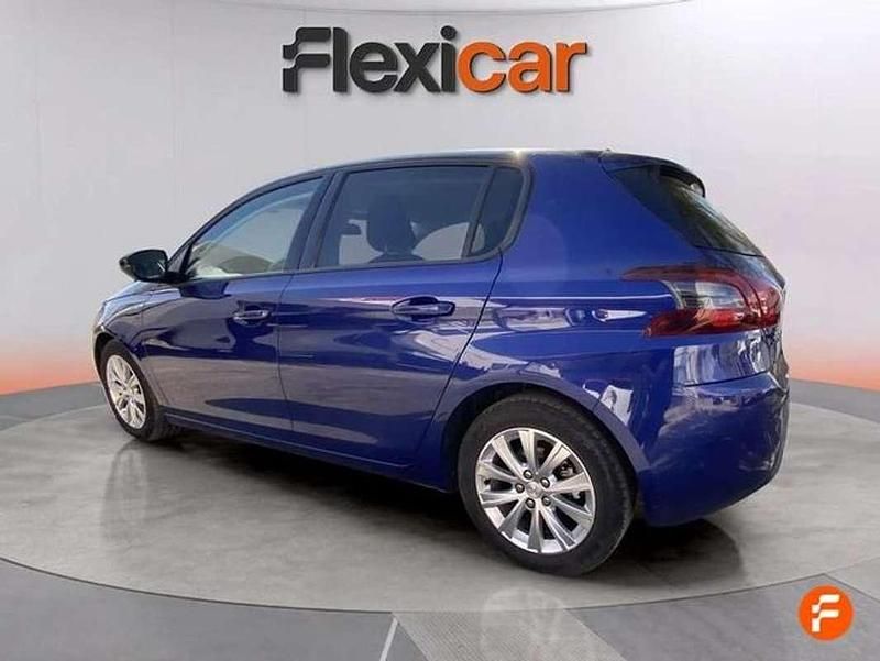 Usado Peugeot 308 Style 131 CV (96 kW) 2020 Azul Berlina