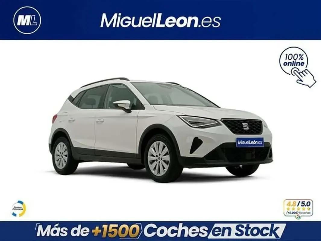 Usado Seat Arona Style 110 CV (80 kW) 2023 Blanco SUV