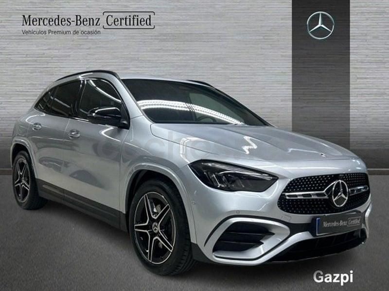 Usado Mercedes GLA200 150 CV (110 kW) 2025 Gris / plata SUV