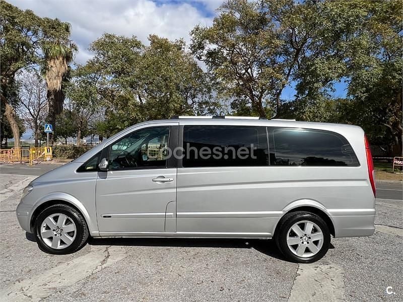 Usado Mercedes Viano 150 CV (110 kW) 2006 Gris / plata Monovolumen