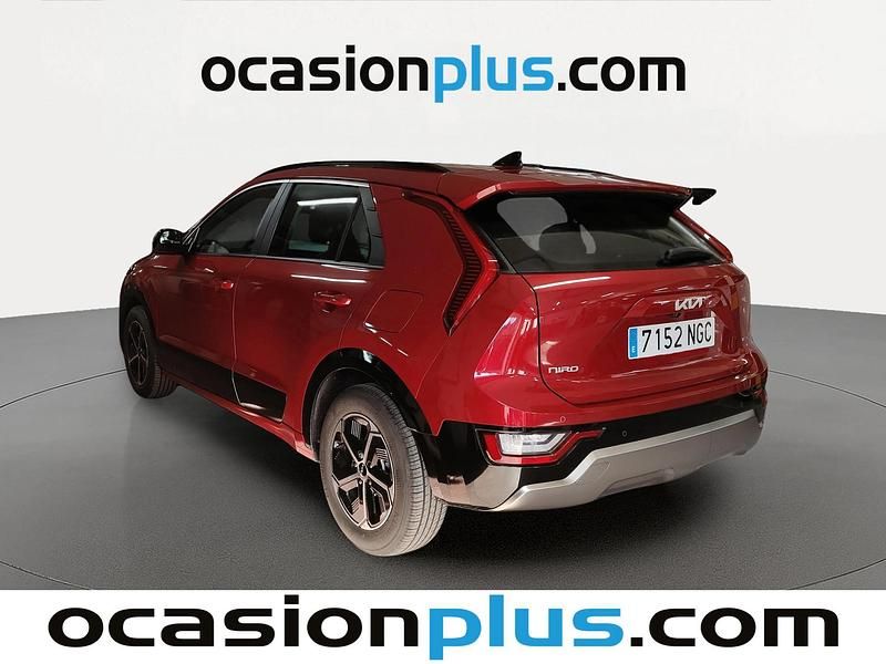 Usado Kia Niro 129 CV (94 kW) 2025 Rojo SUV