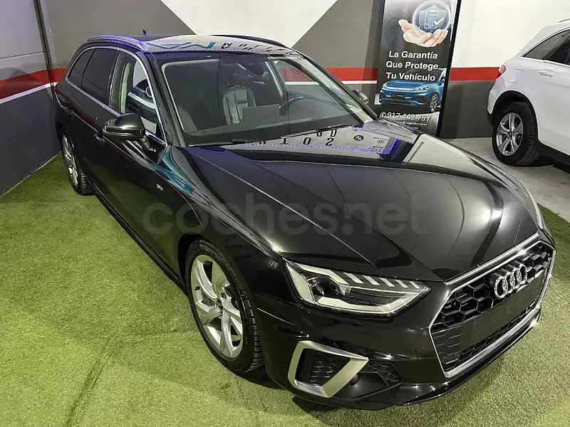 Usado Audi A4 S-Line 163 CV (119 kW) 2020 Negro Familiar