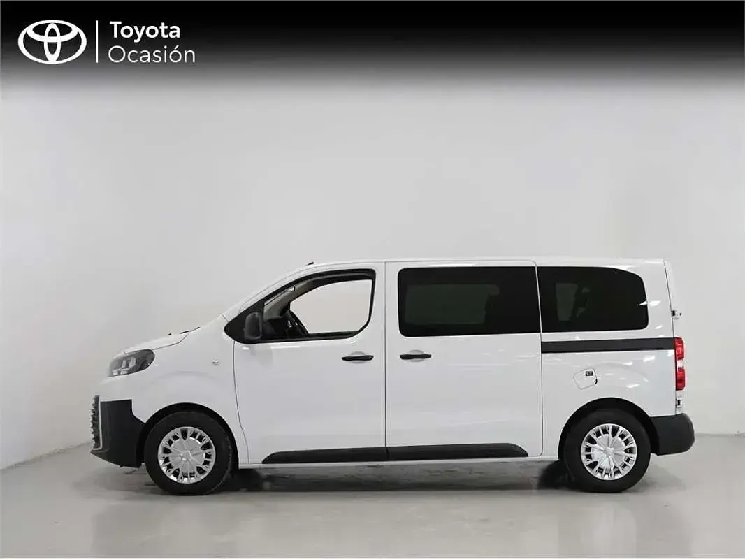 Usado Toyota Proace 144 CV (105 kW) 2025 Blanco Monovolumen