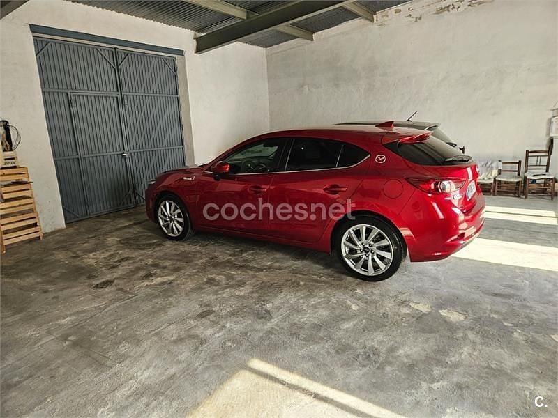 Usado Mazda 3 Style 105 CV (77 kW) 2017 Rojo Berlina