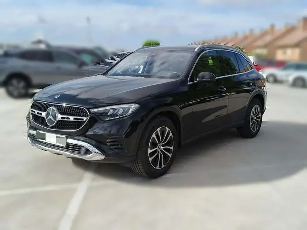 Usado Mercedes GLC220 AMG 197 CV (144 kW) 2023 Negro SUV