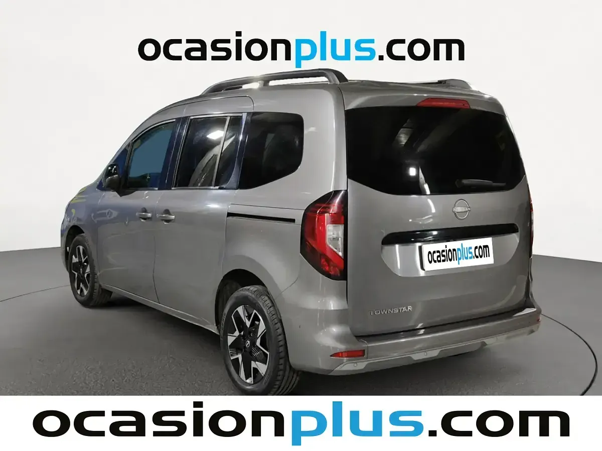 Begagnad Nissan Townstar Tekna 130 HK (95 kW) 2022 Grå Van