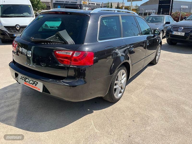 Usado Seat Exeo Style 143 CV (105 kW) 2009 Negro Familiar