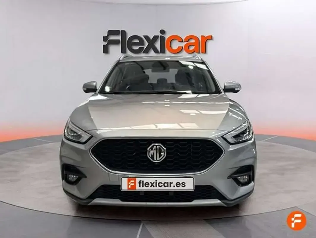 Usado MG ZS Luxury 106 CV (77 kW) 2022 Negro SUV