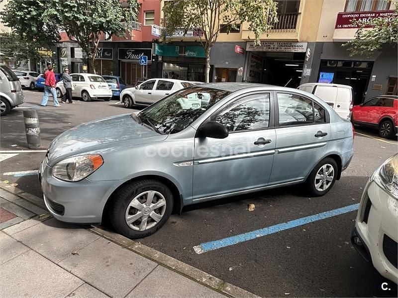 Usado Hyundai Accent 97 CV (71 kW) 2006 Verde Berlina