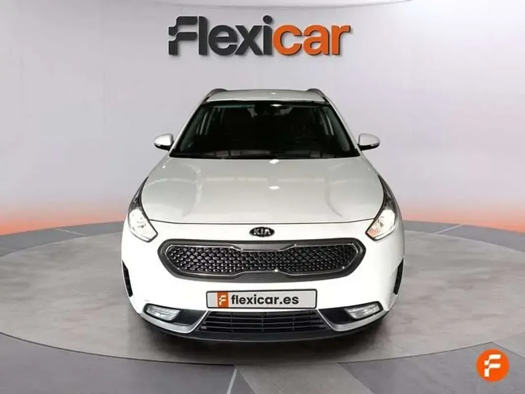 Usado Kia Niro 141 CV (103 kW) 2019 Blanco SUV