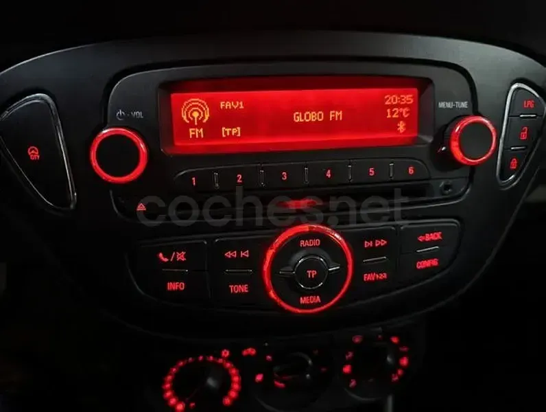 Usado Opel Corsa Selective 90 CV (66 kW) 2019 Blanco Utilitario
