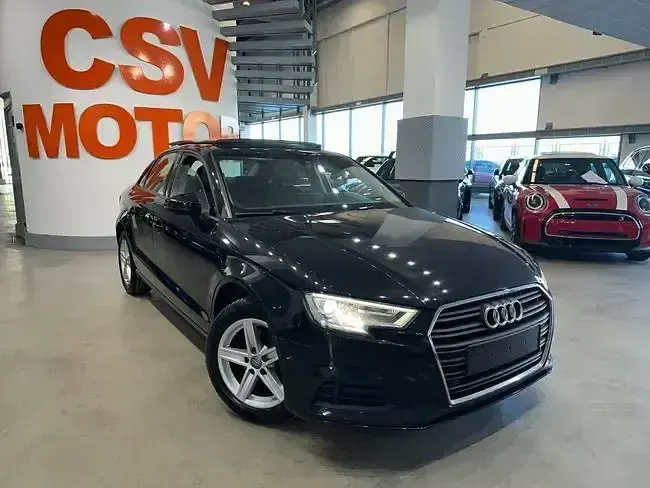 Usado Audi A3 Business 116 CV (85 kW) 2018 Negro Berlina