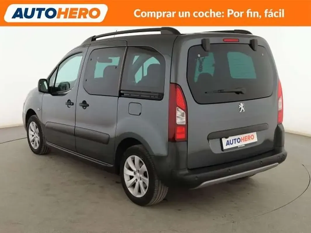 Usado Peugeot TePee 110 CV (80 kW) 2018 Gris Van