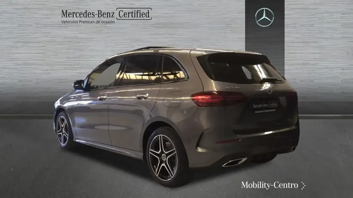 Usado Mercedes B250 AMG line 217 CV (159 kW) 2023 Mountaingrau  met. Utilitario