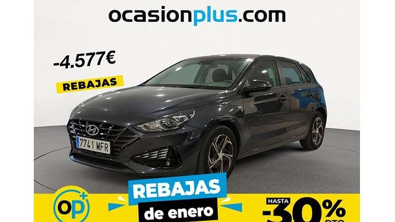 Gris Usado 2023 Hyundai i30 Utilitario | 16.182 € (Buen precio) - Imagen 1/3