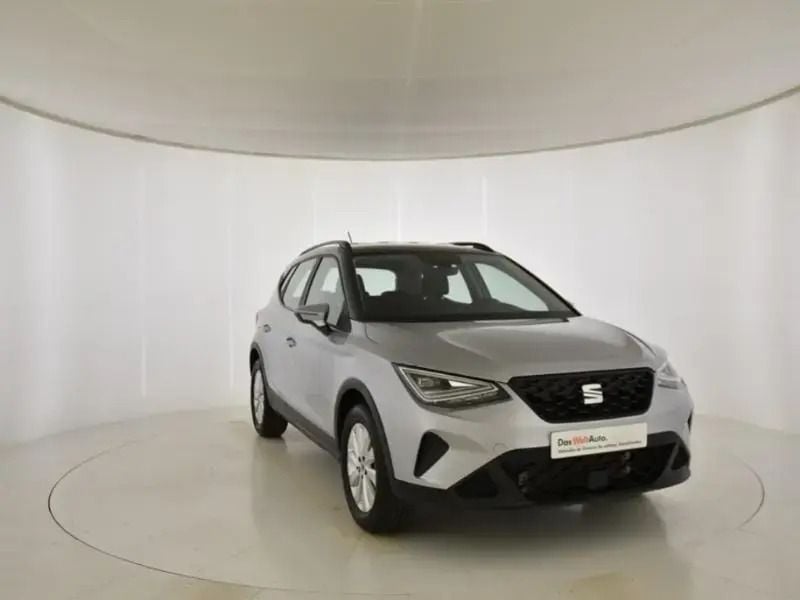 Gris/plata Usado 2024 Seat Arona Style SUV | 18.990 € (Precio justo) - Imagen 1/4