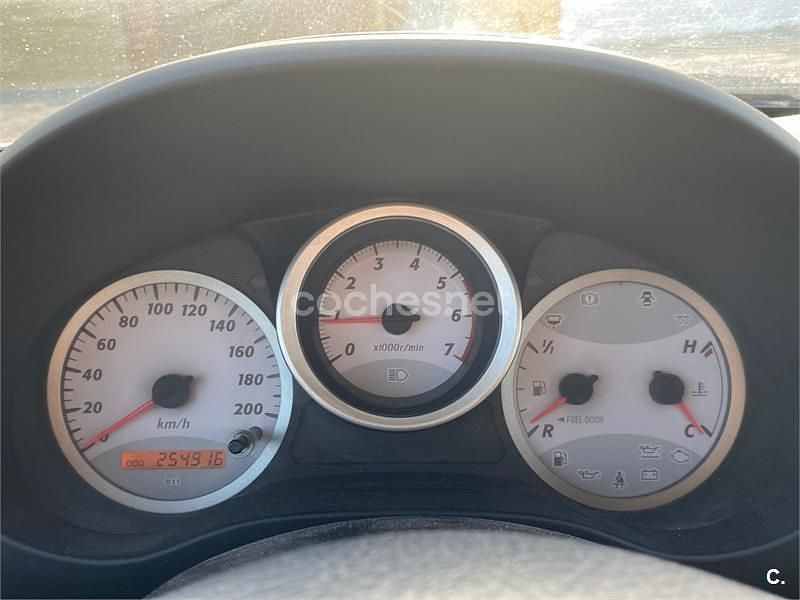 Beige Usado 2004 Toyota RAV4 Sol SUV | 9500 € (Caro) - Imagen 1/2
