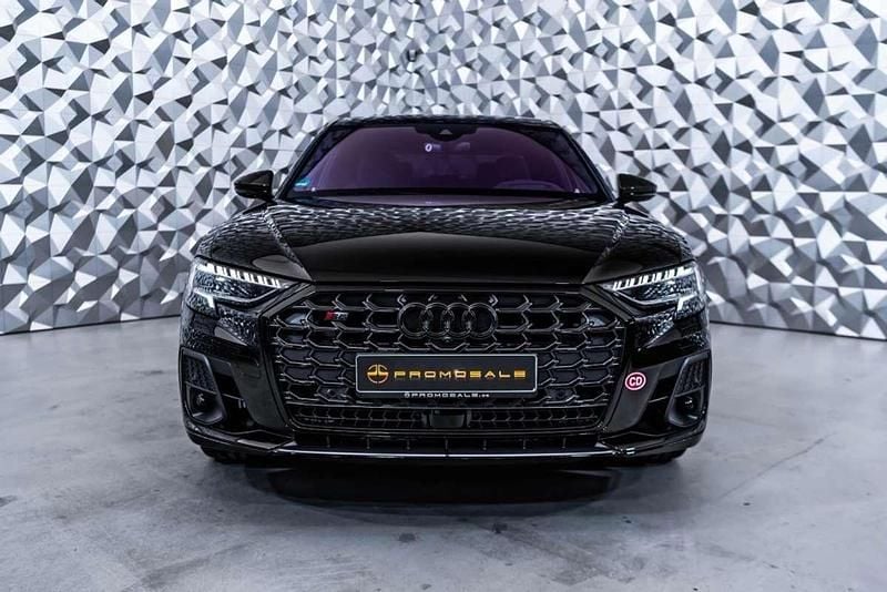 Usado Audi S8 571 CV (419 kW) 2023 Negro Berlina