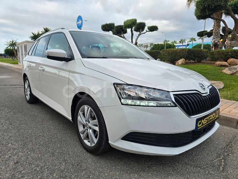 Usado Skoda Fabia Style 95 CV (69 kW) 2021 Blanco Familiar