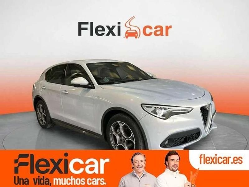 Blanco Usado 2022 Alfa Romeo Stelvio Ti SUV | 28.290 € (Un poco caro) - Imagen 1/4