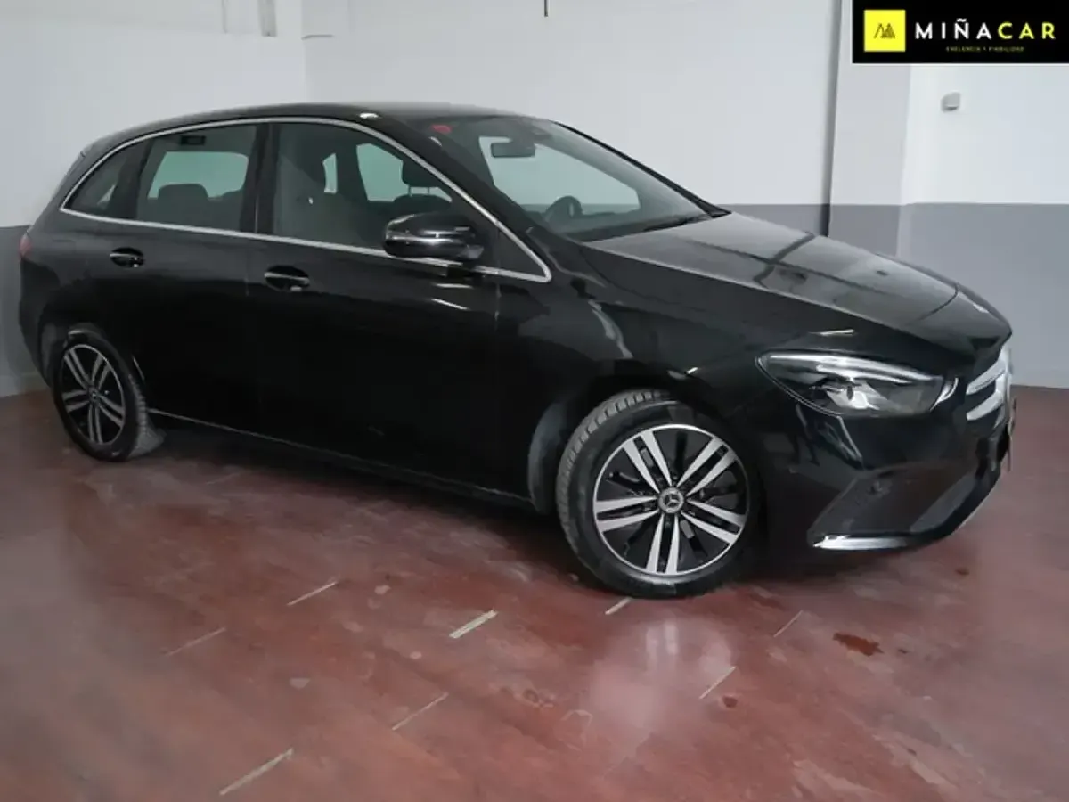 Usado Mercedes B250e Executive 218 CV (160 kW) 2022 Negro Utilitario