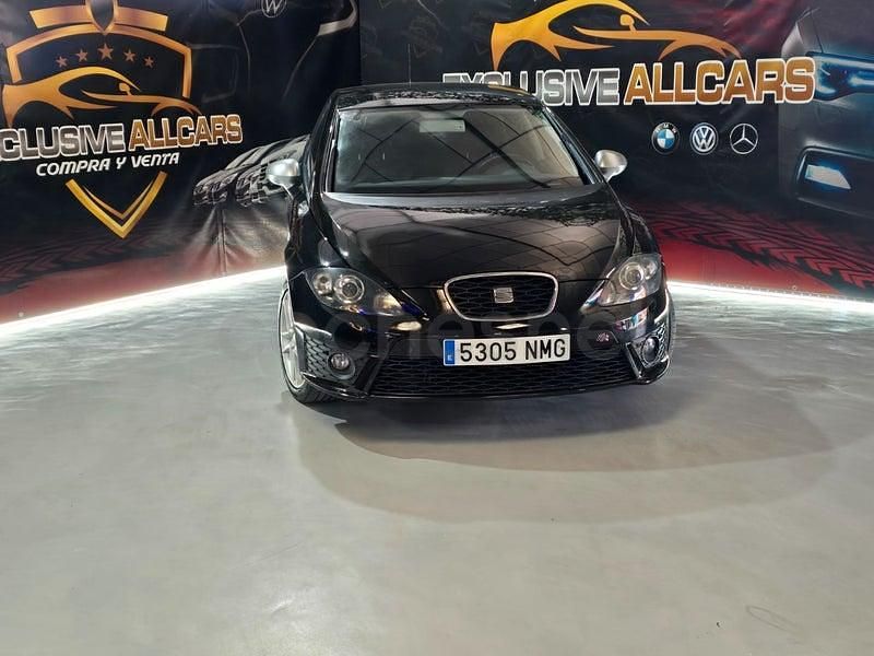 Usado Seat Leon FR 211 CV (155 kW) 2011 Negro Utilitario