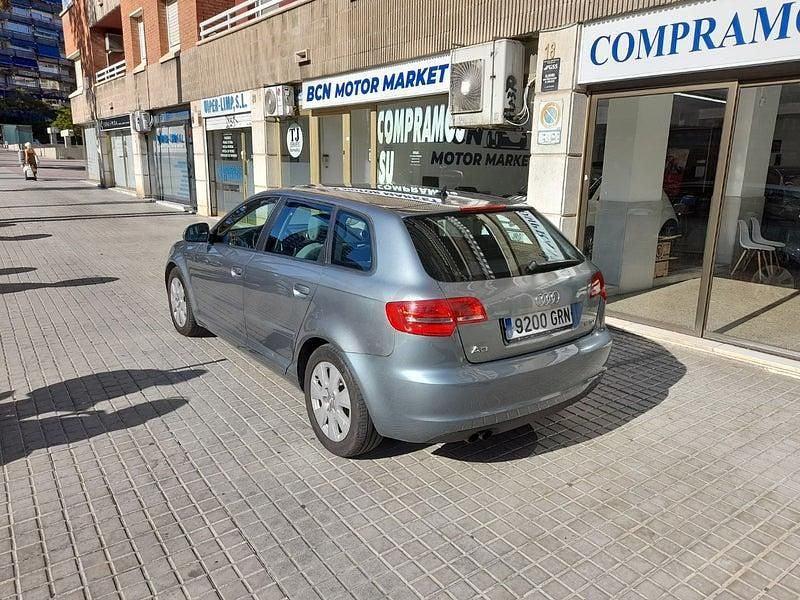 Usado Audi A3 Ambition 105 HP (77 kW) 2009 Cinzento Citadino