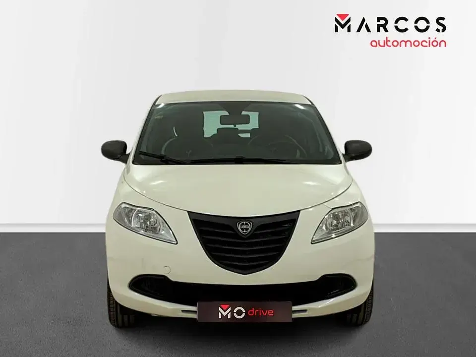 Usado Lancia Ypsilon 69 CV (50 kW) 2014 Utilitario