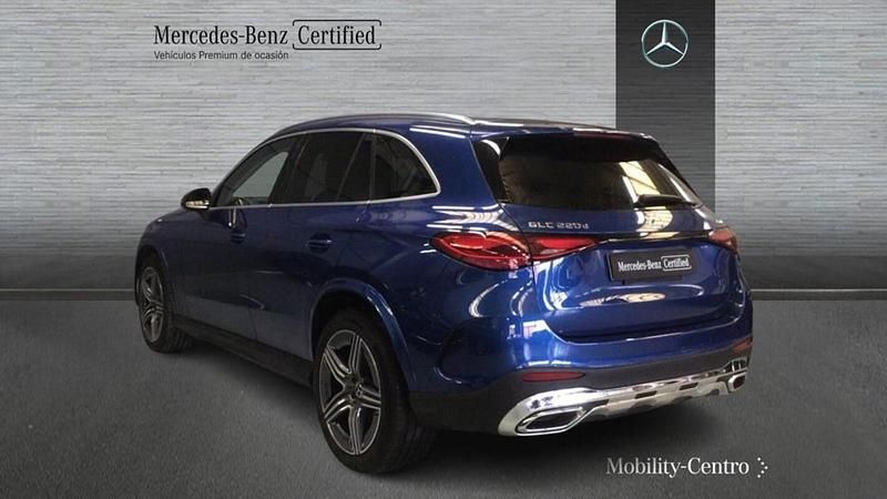 Usado Mercedes GLC220 AMG line 197 CV (144 kW) 2024 Spektral blue  metallic paint