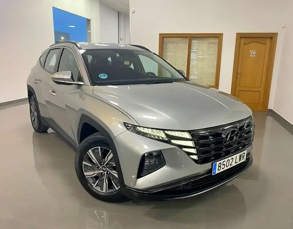 Usado Hyundai Tucson 116 CV (85 kW) 2022 Gris SUV