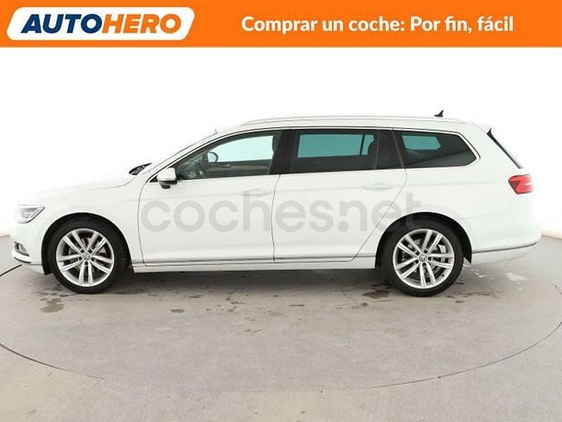 Usado VW Passat Sport 190 CV (139 kW) 2017 Blanco Familiar