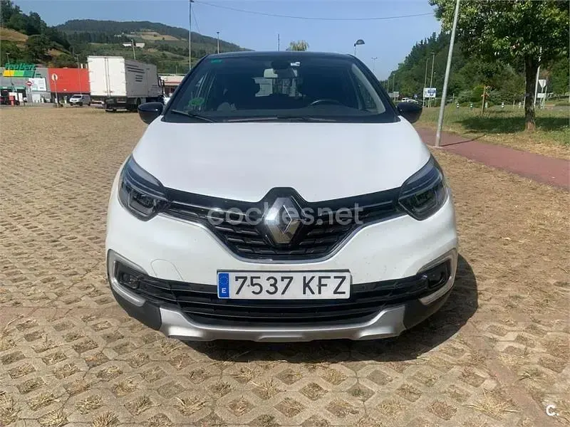 Usado Renault Captur XMOD 120 CV (88 kW) 2017 Blanco SUV