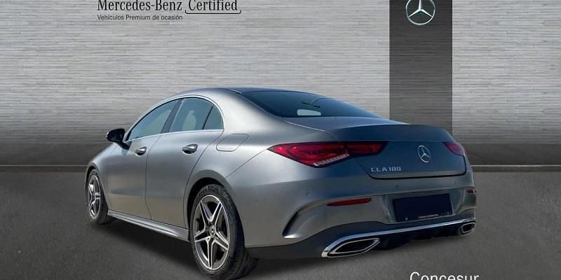 Usado Mercedes CLA180 136 CV (100 kW) 2021 Gris Berlina