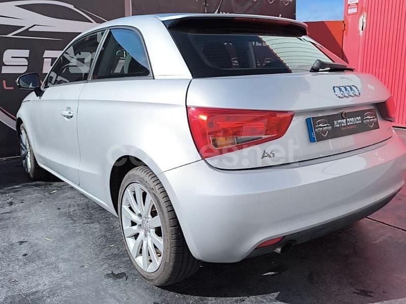 Usado Audi A1 Ambition 105 CV (77 kW) 2013 Gris / plata Berlina