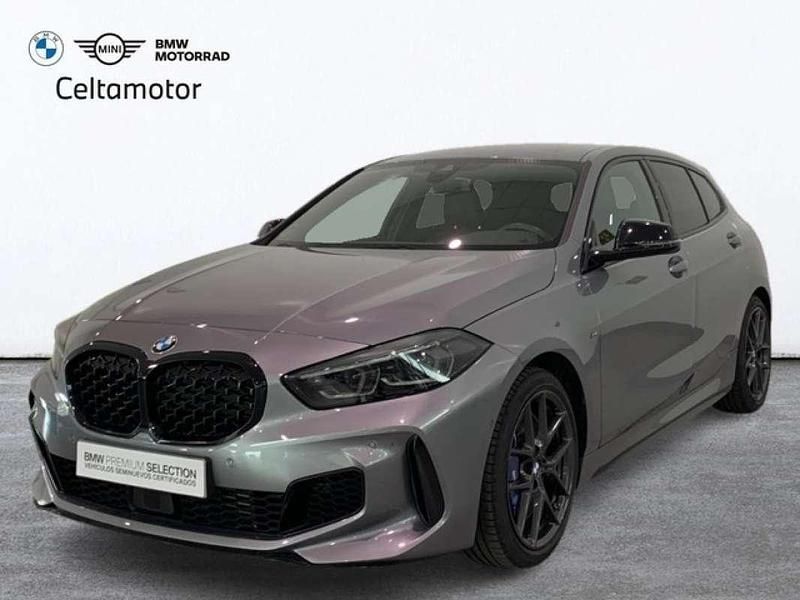 Skyscraper grau metalizado Usado 2024 BMW M135 Comfort Edition Utilitario | 44.450 € (Precio justo) - Imagen 1/4