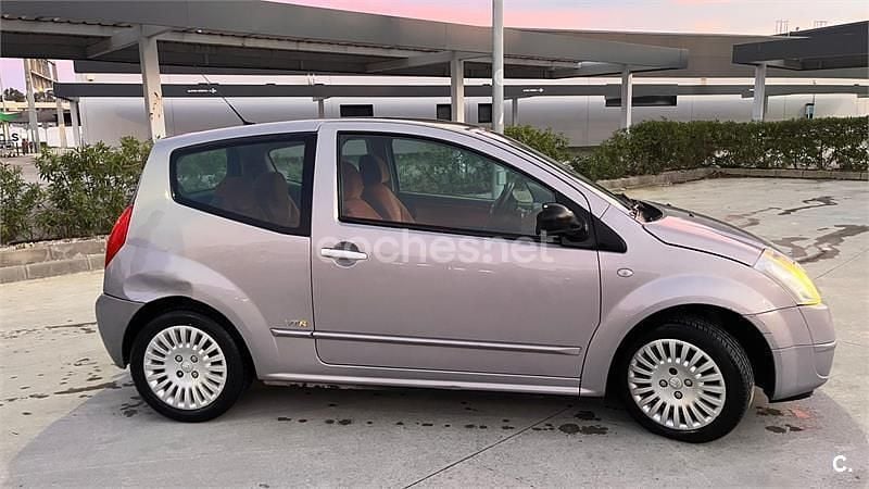Usado Citroën C2 70 CV (51 kW) 2003 Gris / plata Utilitario