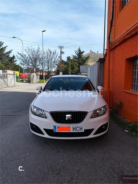 Usado Seat Exeo Reference 120 CV (88 kW) 2011 Blanco Berlina