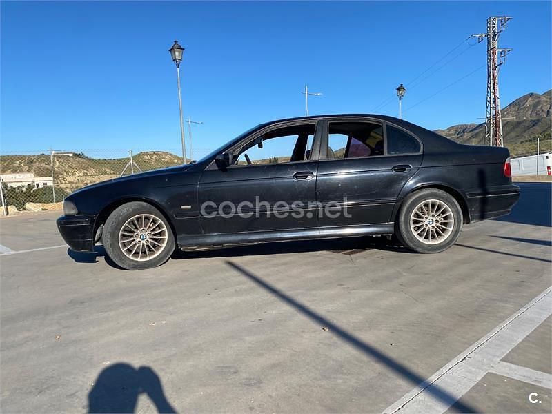 Usado BMW 530 184 CV (135 kW) 2001 Negro Berlina