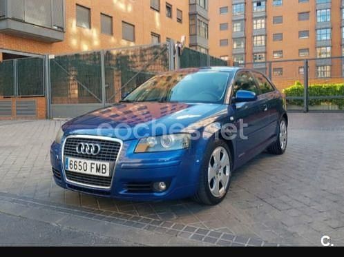 Azul Usado 2007 Audi A3 Attraction Berlina | 4500 € (Precio justo) - Imagen 1/4