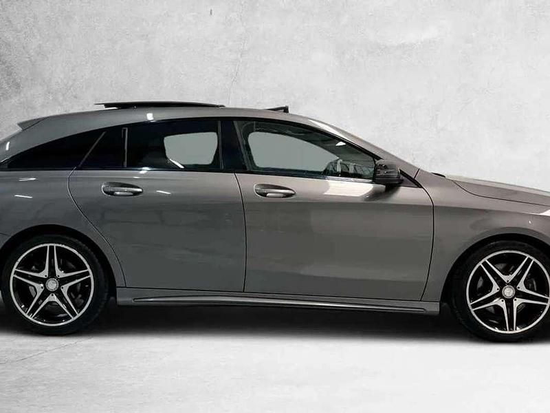 Usado Mercedes C220 Urban 177 CV (130 kW) 2015 Gris Familiar