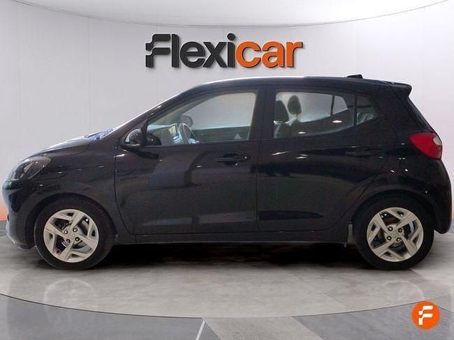 Usado Hyundai i10 67 CV (49 kW) 2022 Negro Utilitario