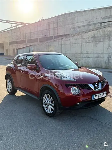Usado Nissan Juke N-Connecta 115 CV (84 kW) 2016 Rojo SUV
