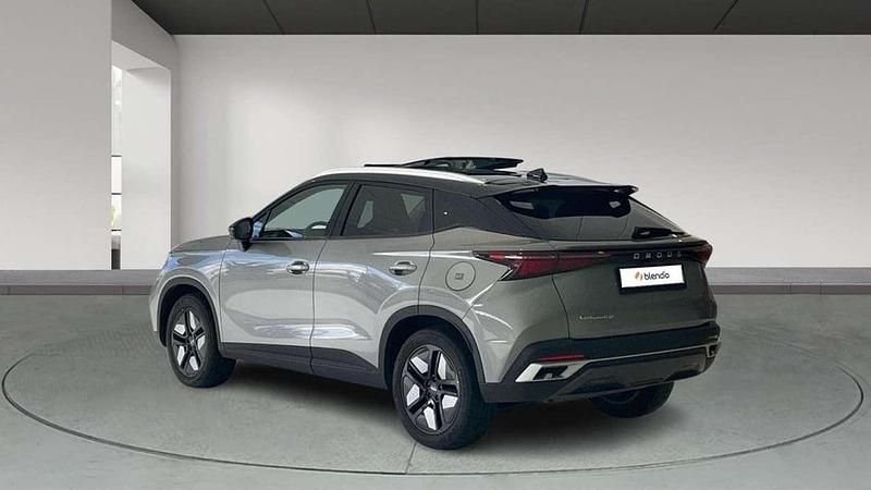 Usado Omoda 5 148 CV (108 kW) 2025 Negro SUV