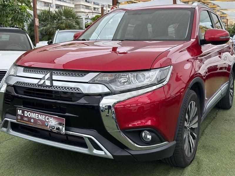 Usado Mitsubishi Outlander Motion 150 CV (110 kW) 2019 Rojo SUV