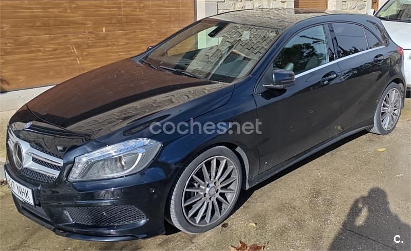 Negro Usado 2013 Mercedes A250 AMG line Berlina | 22.000 € (Precio justo) - Imagen 1/4