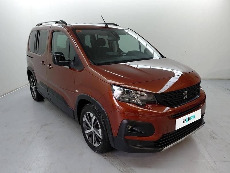 Usado Peugeot Rifter GT-line 130 CV (95 kW) 2019 Marrón Monovolumen
