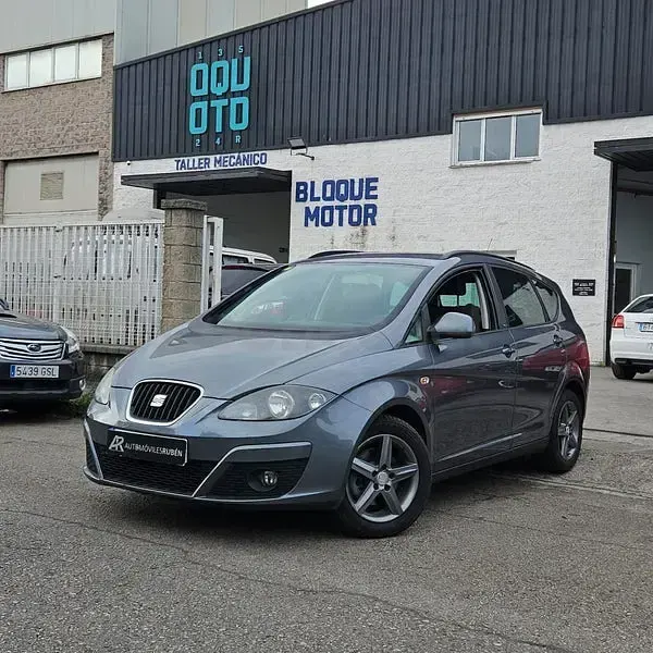 Usado Seat Altea XL I-Tech 105 CV (77 kW) 2014 Gris / plata Monovolumen