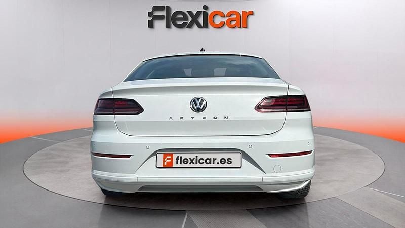 Usado VW Arteon 150 CV (110 kW) 2019 Blanco Coupe