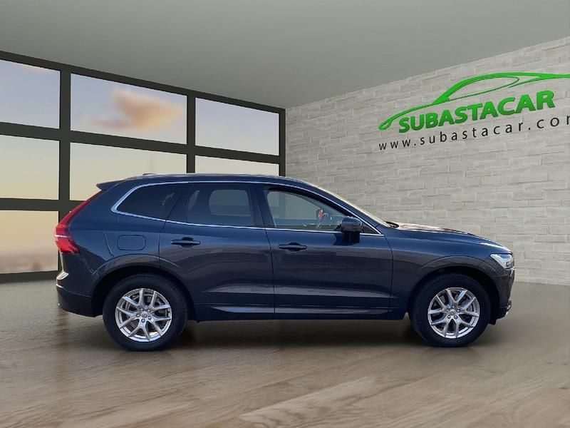 Usado Volvo XC60 Momentum 197 CV (144 kW) 2020 Azul SUV