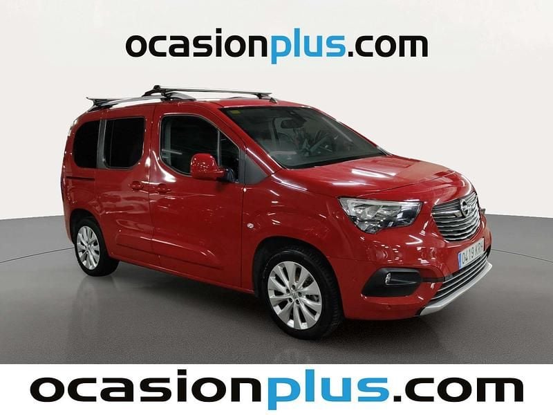 Usado Opel Combo Life Innovation 102 CV (75 kW) 2018 Rojo Monovolumen